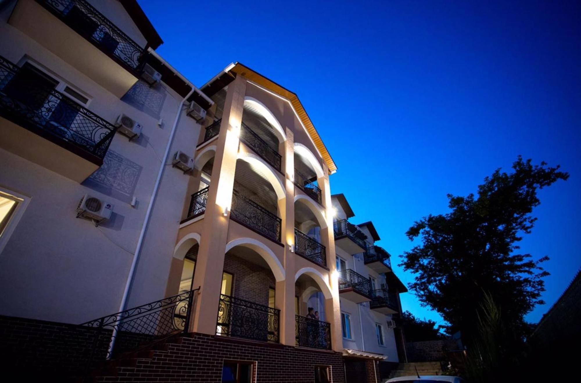 Готель River House Umanʼ Exterior foto